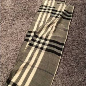 Burberry scarf